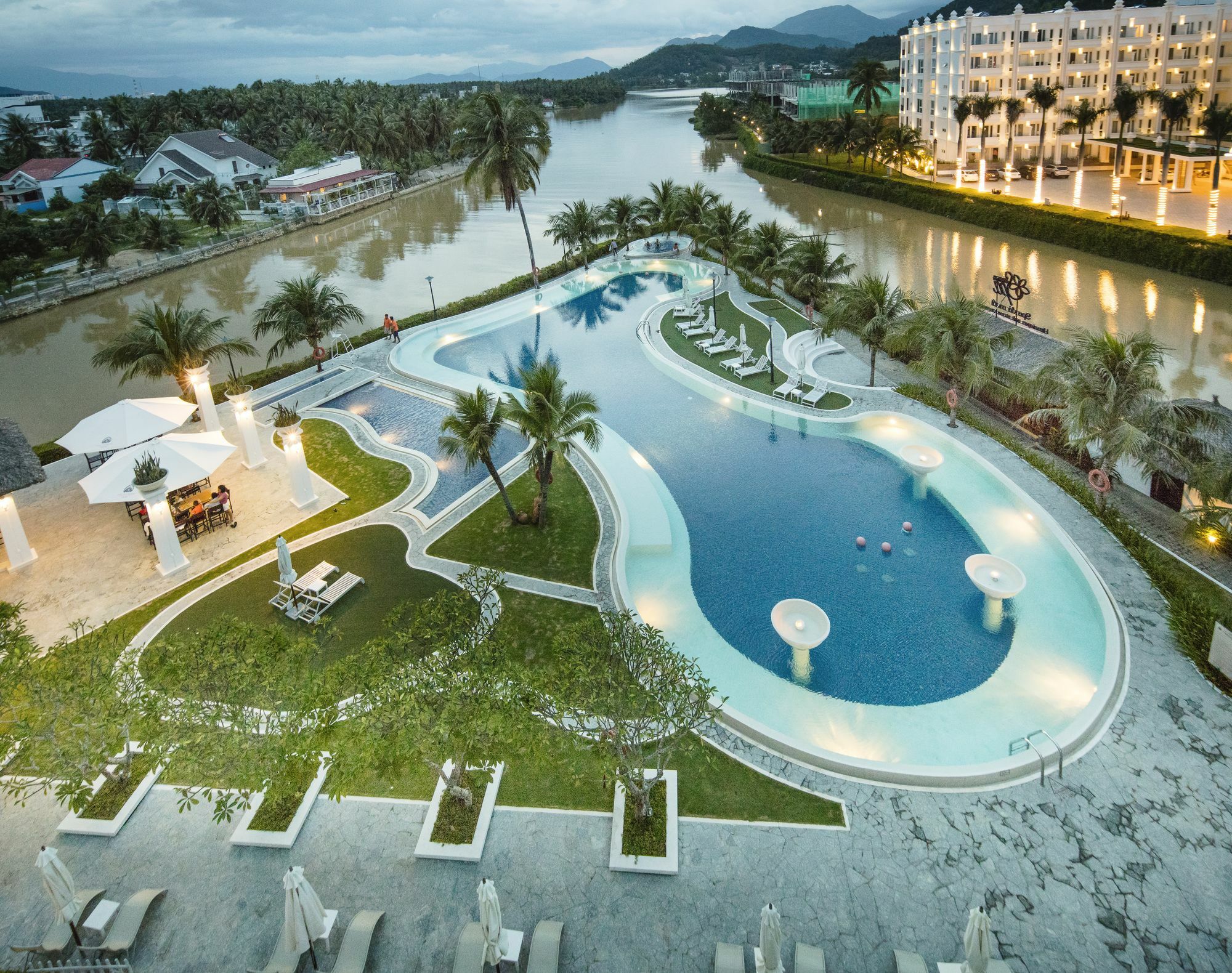 Cham Oasis Nha Trang Resort Condotel Extérieur photo